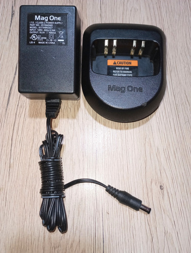 Par Cargadores Completos Mag One Para Baterias De Radio A8 (Usado)