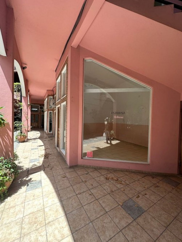 Local Centrico En La Galeria De La Fuente!!! Las Heras 234 Loc 02