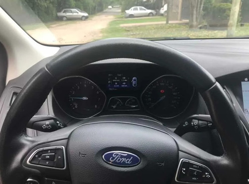 Ford Focus Iii 2.0 Sedan Se Plus Mt 2017