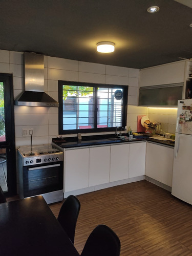 Imagen 11 de 30 de Dueño Vende - Tres Casas Recicladas En Pu, Ideal Inversionista O Familia Grande