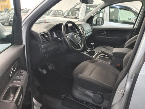 Imagen 9 de 25 de Volkswagen Amarok 2.0 Confortline 4x2 Manual 2020 79.000km