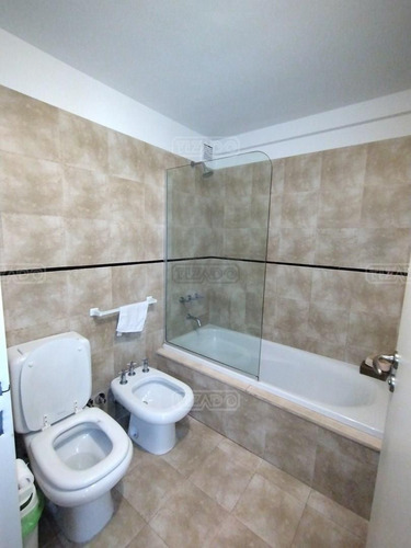 Imagen 22 de 30 de 2 Ambientes En Venta En Puerto Madero. Con Cochera. Balcón Terraza