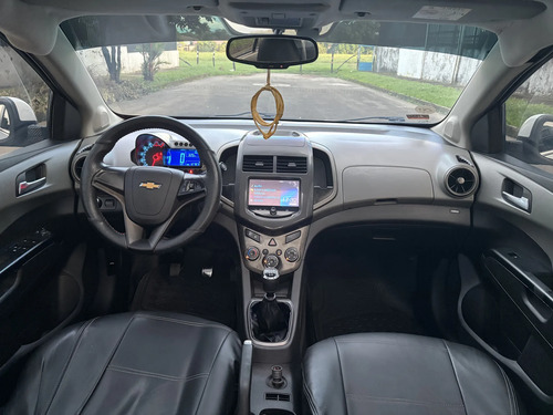 Chevrolet Sonic 1.6 Lt 4 p