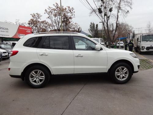 Imagen 7 de 20 de Hyundai Santa Fe Gls 2.4 Aut 4x4 Full Cuero Techo 2010