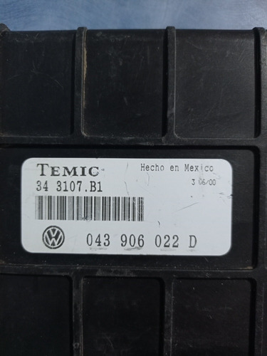 Computadora De Vw Sedan Vocho 99-2004, 043 906 022 D Y Con E (Usado)