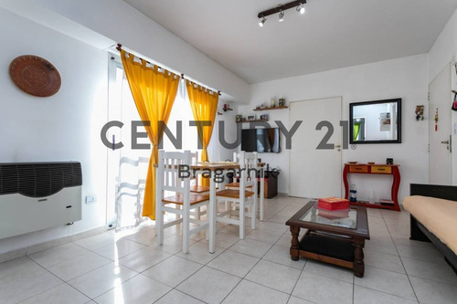 Imagen 1 de 30 de Departamento - Venta - Lugano - 2 Ambientes C/2 Balcones