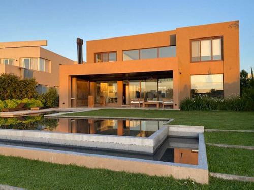 Casa En Venta En Barbarita, General Pacheco, Tigre