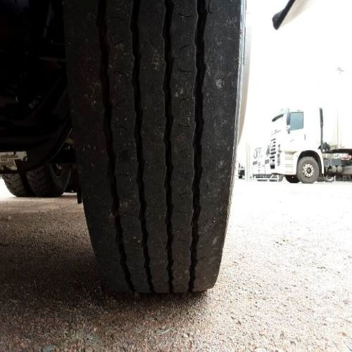 Imagem 13 de 15 de Vw 25420 6x2 Ano 2019/2019 266.531km Revisado