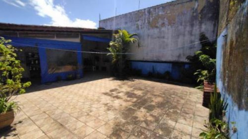 Imagem 9 de 18 de Casa No Bairro Gaivota, Em Itanhaém, Litoral Sul De São Paulo, Localizado No Lado Praia, Ficando À 800 Metros Do Mar. Imóvel Com 260 M² De Área Total, Sendo 145 De Área Construída. Possui Churrasqueir