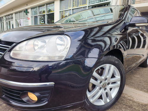 Volkswagen Vento 2.5 Advance 170cv