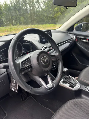 Mazda 2 Carbón edition