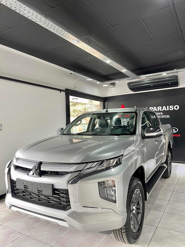 Imagen 8 de 17 de Mitsubishi L200 2022 2.4 Di-d High Power 181cv 2023 0km