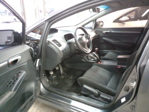 Imagen 8 de 15 de Honda Civic 2.0 Si. Año 2009
