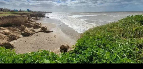 Casa En Venta - 2 Dormitorios 1 Baño - 405 Mts2 - Balneario Camet Norte