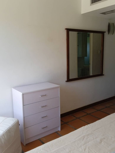Aquiler Fijo. 1hab. Bello Apto. Terraza. Playa Moreno.