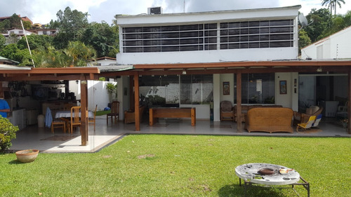 Los Naranjos Del Cafetal Moderna Casa Pisos Y Escaleras De Mármol Calle Privada Vigilancia 6h/6b/3 Puesto 100mts De Jardín Terraza Techada Tasca Preciosa Cocina Planta Eléctrica 2 Baños De Visitas