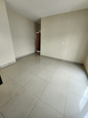 Ubicado En Los Llanos De Gurabo Apartamento En Alquiler