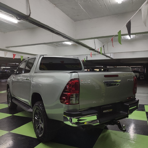 Imagen 3 de 12 de Toyota Hilux Automatico