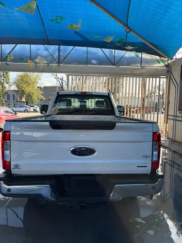 Ford F-250 XL SUPER DUTY