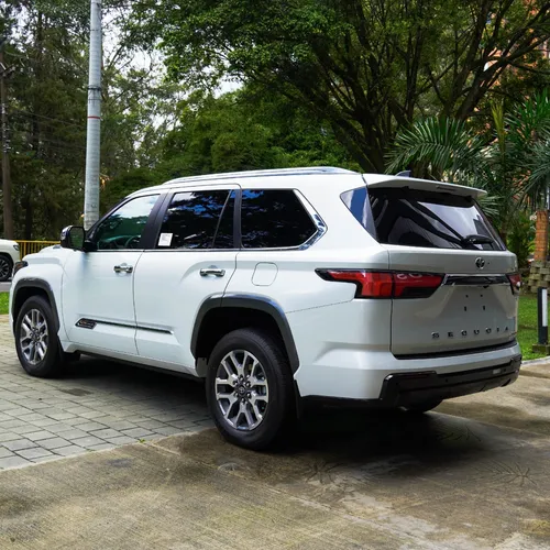 Toyota Sequoia 3.5 V6 Capstone