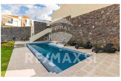 Rcv Casa En Venta Zibata