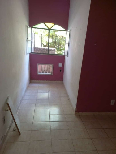 Imagem 6 de 29 de Casa Com Quintal