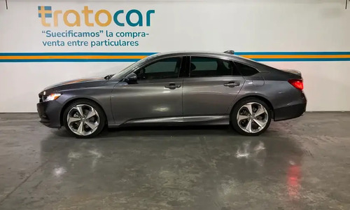 Honda Accord Touring 2.0 lt Turbo
