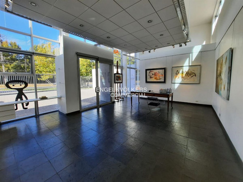 Excelente Local Comercial En Arriendo En Av. Las Condes