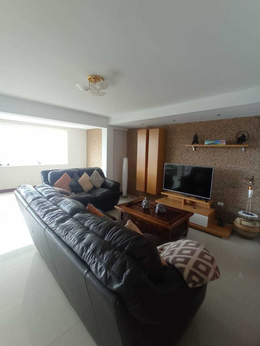Imagen 19 de 30 de Se Vende Casa 450m2 5h/7b/4p Los Naranjos 1401