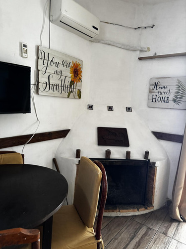 Venta Casa 1 Dormitorio Amoblada Con Renta Anual Ideal Inversion - Floresta Sur