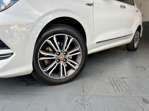 Fiat Cronos 1.8 E.TORQ FLEX PRECISION AT6