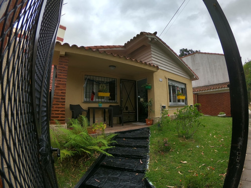 Casa En Venta En Mitre 3280- San Bernardo.