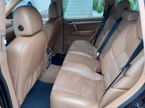 Imagen 8 de 13 de Porsche Cayenne 4.8 Turbo Tiptronic At