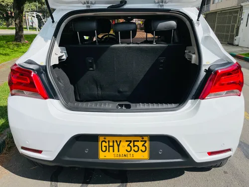 Chevrolet Onix 1.4 Ltz 5 p