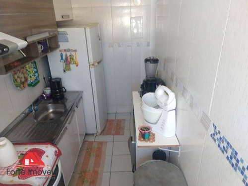 Apartamento Com 2 Quartos Amplos Em Condomínio Fechado Cg/ Rj - Ap0007