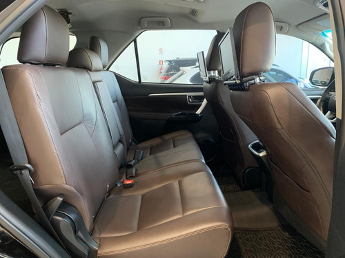 Toyota Hilux Sw4 Srx At 5 Lugares 2.8l 16v Turbo In..qjc2345