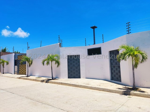De Oportunidad!! Venta De Casa En Playa El Agua. Isla De Margarita.