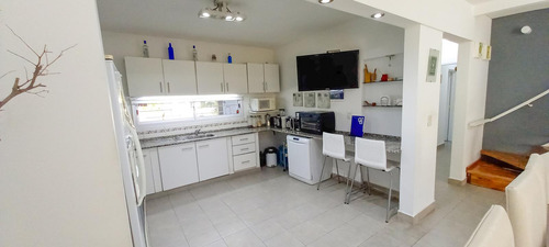 Venta Casa 5 Amb, Pileta, Galeria - Barrio Manzanares Chico Apto Crédito