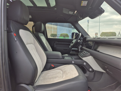 Land Rover Defender 90 Dynamic 2022