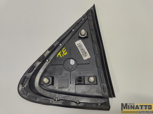 Acabamento Externo Lateral Tras/esq Gm Onix Pr2 Hatch 2020 (Usado)