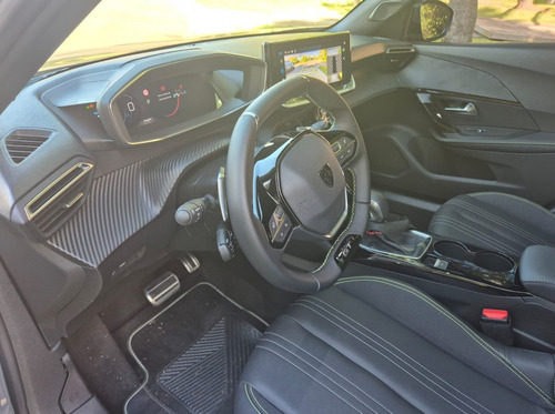 Peugeot 2008 1.0T Gt
