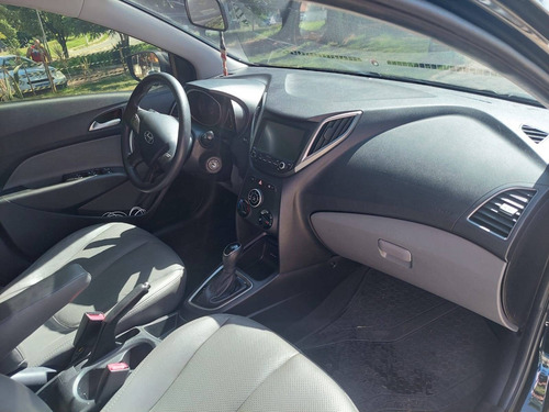 Imagem 7 de 11 de Hyundai Hb20s 1.6 Comfort Plus 16v Flex 4p Manual