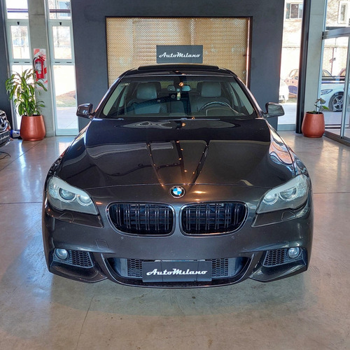 Imagen 2 de 15 de Bmw Serie 5 2011 4.4 550ia Premium 407cv Stept