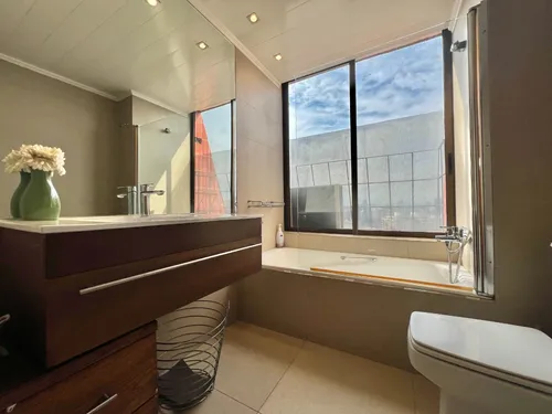 Penthouse I Alonso De Córdova I Amplia Vista Despejada