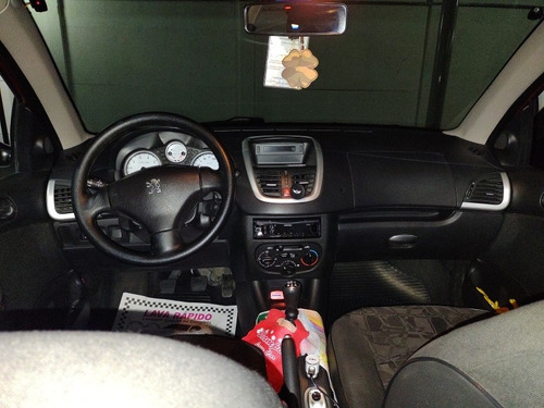 Peugeot 207 2011 1.4 Xr Sport Flex 5p