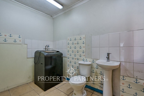Amplia Casa Comercial En Venta, Ñuñoa!