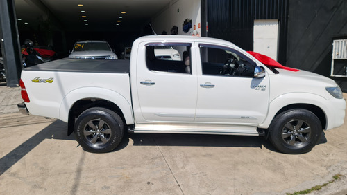 Toyota Hilux 2.7 Srv Cab. Dupla 4x4 Flex Aut. 4p