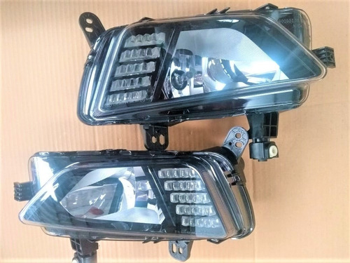 Imagem 3 de 9 de Jogo De Farol Milha Novo Polo Virtus Em Led (drl) Original