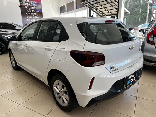 Chevrolet Onix Hatch 1.0 4P FLEX LT