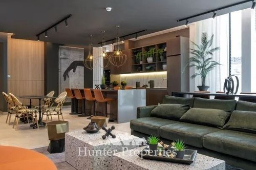 Departamento En Arriendo De 2 Dorm. En Las Condes